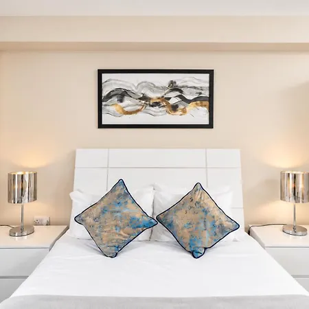 Modern 2-bed With Parking-old Trafford, Apartamento