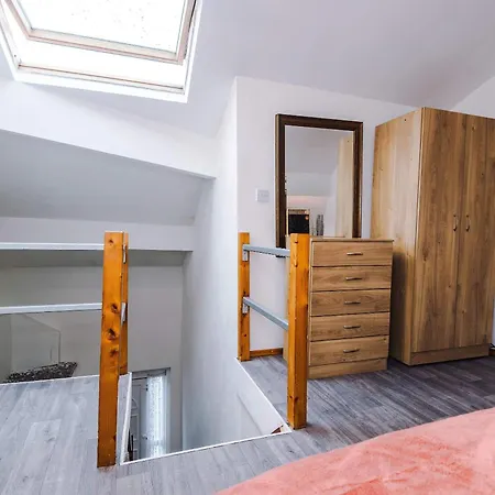 Apartamento 2 Bed Free Parking Sleeps 4