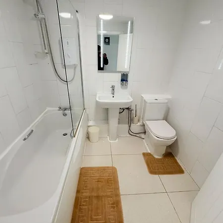 M C R Skyline View 2-br W Free Parking * Mánchester