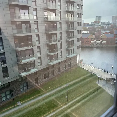 Water Front Manchester, Luxury 2br Ensuite Gym &cinema Apartamento Mánchester