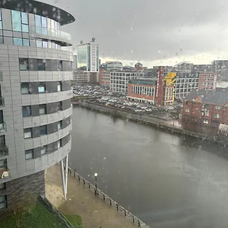 Water Front Manchester, Luxury 2br Ensuite Gym &cinema * Mánchester