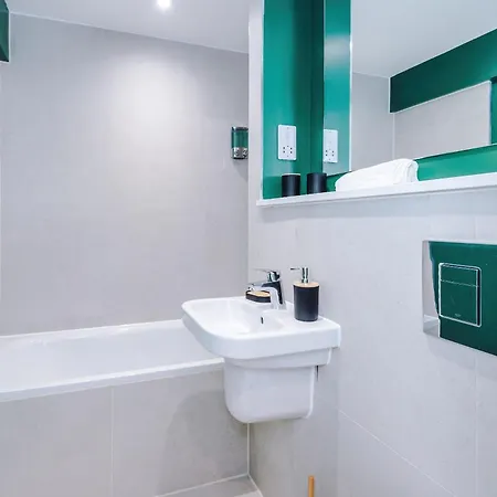 Cosy - Fast Wi-fi & Access * Manchester