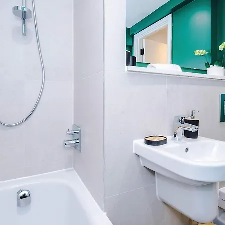 Cosy - Fast Wi-fi & Access Apartment Manchester