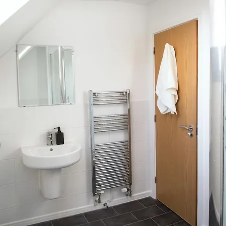 Spacious 4-bed For Families&corporate