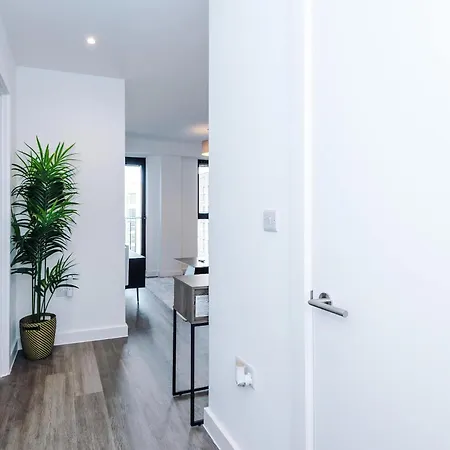 Cosy 1br With Gym & Co-working Near Centre *