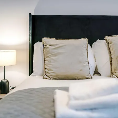 Stylish 2br With Secure Parking Apartamento