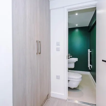 Cosy - Fast Wi-fi & Access Manchester