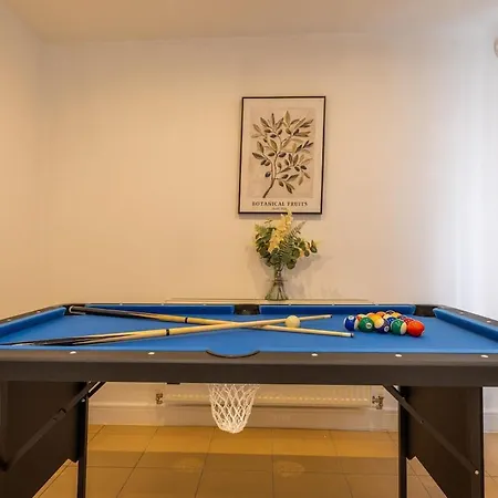 Apartamento E-solace- Etihad-coop Live-free Parking-pool Table