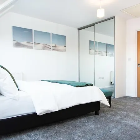 Spacious 4-bed For Families&corporate Apartamento *