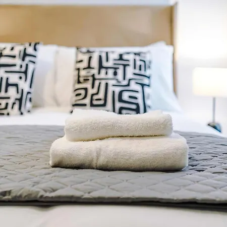 Stylish 2br With Secure Parking Apartamento Mánchester