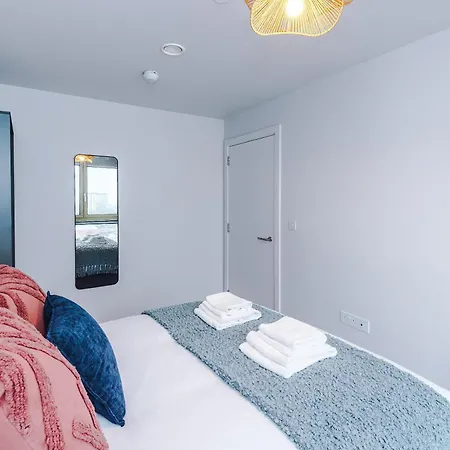 Stylish 2br In - Free Parking Apartamento