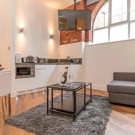 Arena Aparthotel 4*