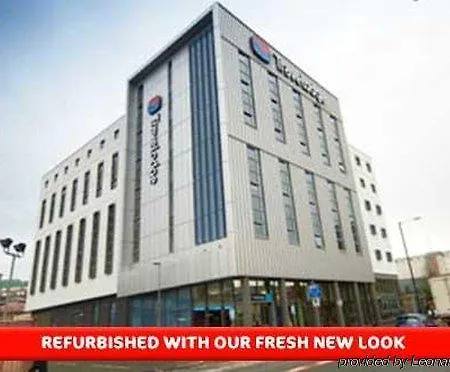 Travelodge Arena مانشستر