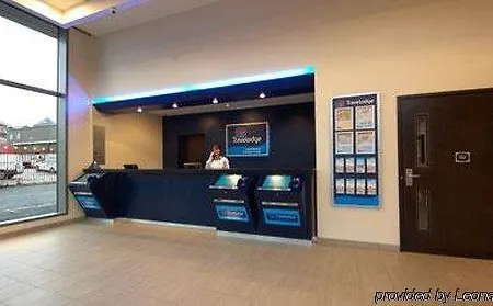 Travelodge Arena Отель 3*