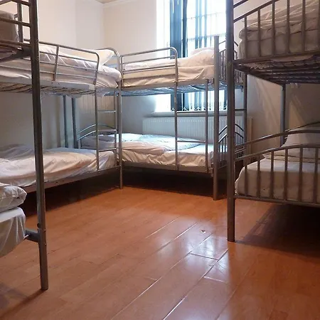 Ashton House Hostel