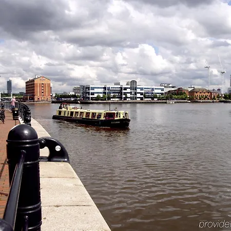 Express - Salford Quays By Ihg Hotel