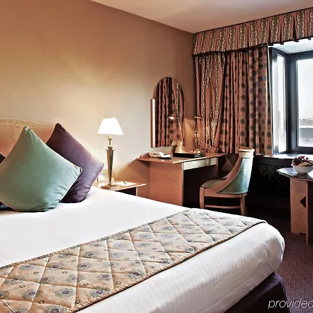 Copthorne Salford Quays 4*