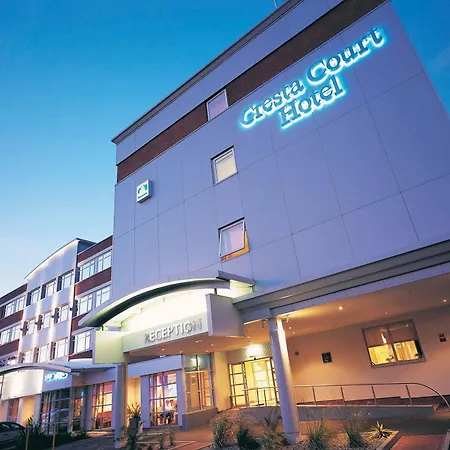 Cresta Court