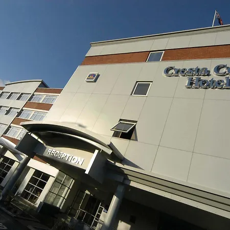 Cresta Court