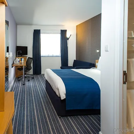 Express East By Ihg Отель Манчестер