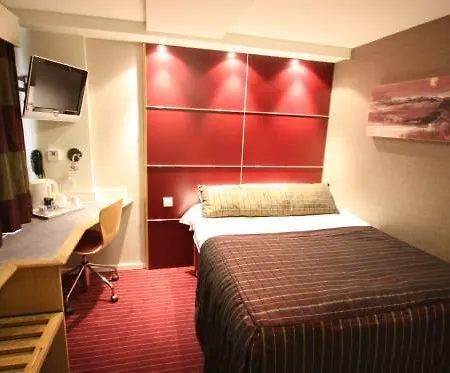 Weston Hall - Halls Of 2*