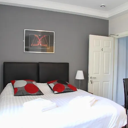 Ivy Mount Boutique Hotell