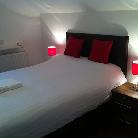 Ivy Mount Boutique Hotell 3*