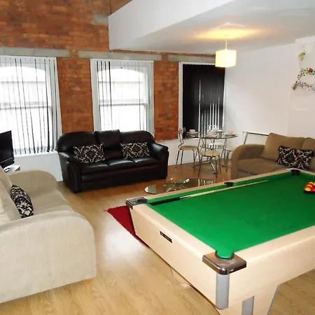 Stop 4* 맨체스터