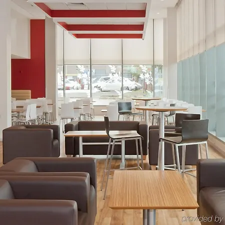 Travelodge Arena 3* Манчестер
