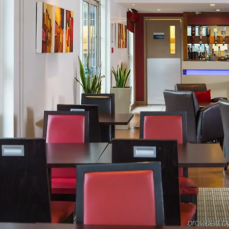 Express - Salford Quays By Ihg 3* Manchester