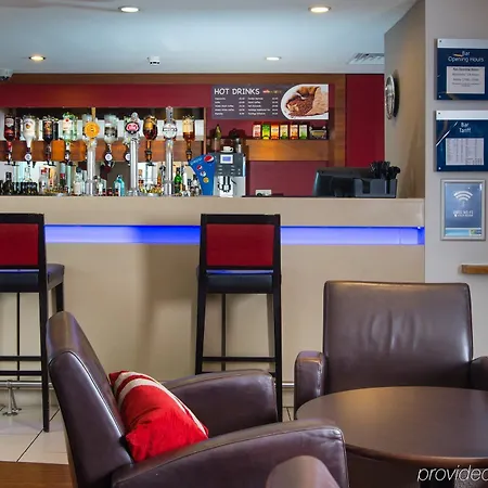 Holiday Express - Salford Quays By Ihg Otel 3*
