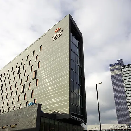 Crowne Plaza Centre By Ihg מלון