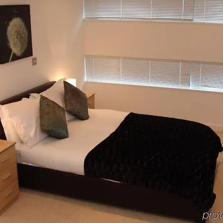Quay Apartament *