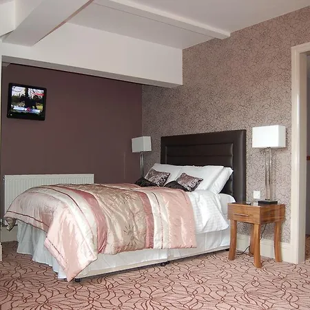 The Gardens Hotel 3*