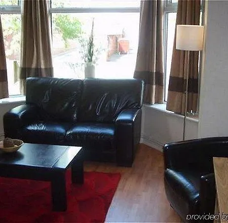 Hendham House 2* Манчестер