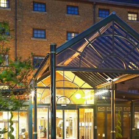 Hotel Marriott Victoria &