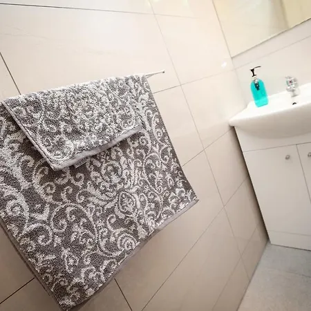 Whitworth Apartmán *
