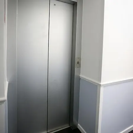 Whitworth Apartmán