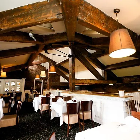 Fairways & Leisure Club