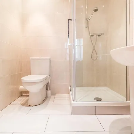 City - M1 Apartment *