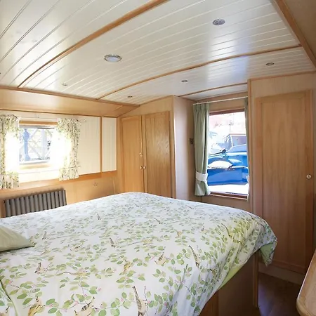 Hotel en barco Castlerose Boat *