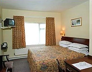 Monton House Hotel