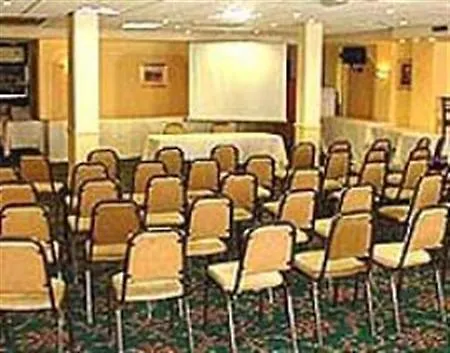 Hotel Monton House 2*