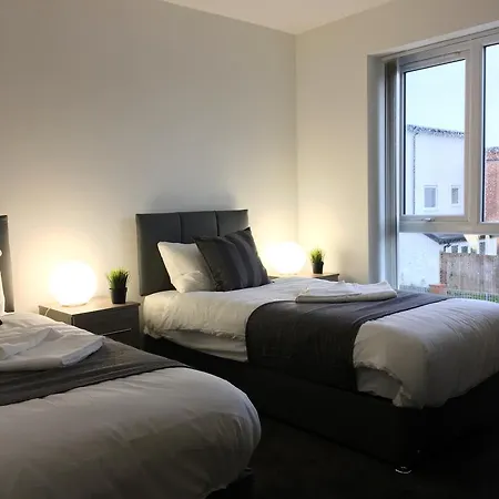 Carbis House * Manchester