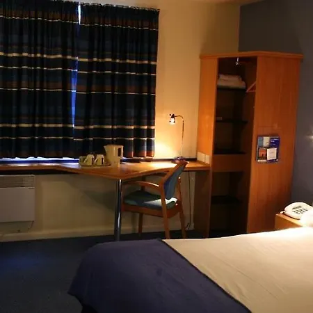 Hotel Express East By Ihg