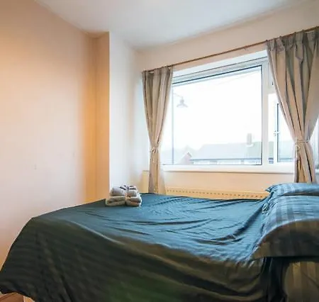 Luxury Four-bedroom House * Manchester