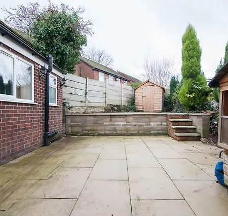 Luxury Four-bedroom House * Manchester