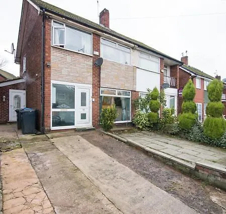 Luxury Four-bedroom House Kwatera prywatna Manchester