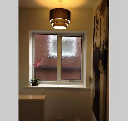 Luxury Four-bedroom House Manchester