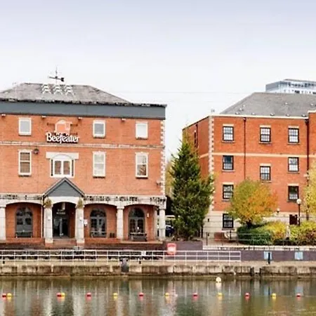 Premier Salford Quays 3* Manchester